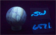 Load image into Gallery viewer, Fluorescent Montana Calcite 32mm Sphere for UV Collection Decor or Study 6571