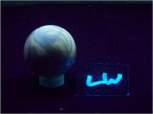 Load image into Gallery viewer, Fluorescent Montana Calcite 32mm Sphere for UV Collection Decor or Study 6571