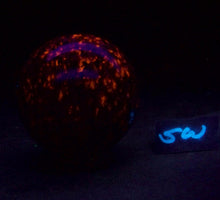 Load image into Gallery viewer, Fluorescent Yooperlite 64mm Sphere for Collection or Home Decor NS3