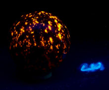 Load image into Gallery viewer, Fluorescent Yooperlite 64mm Sphere for Collection or Home Decor NS3