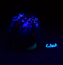 Load image into Gallery viewer, Fluorescent AZ Calcite and Fluorite 73mm Sphere SW LW Collection 5423