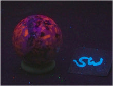 Load image into Gallery viewer, Fluorescent Mont St Hilaire Hackmanite 35mm Sphere for Collection or UV Study 6519
