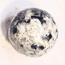 Load image into Gallery viewer, Fluorescent Mont St Hilaire Hackmanite 35mm Sphere for Collection or UV Study 6519

